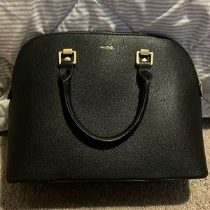 Also Black handbag